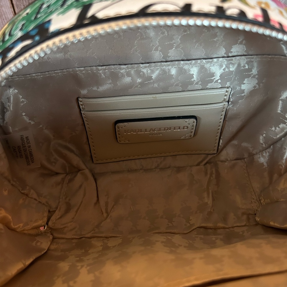 🎁 NWT Karl Lagerfeld Crossbody Graffiti Bag - Picture 5 of 9